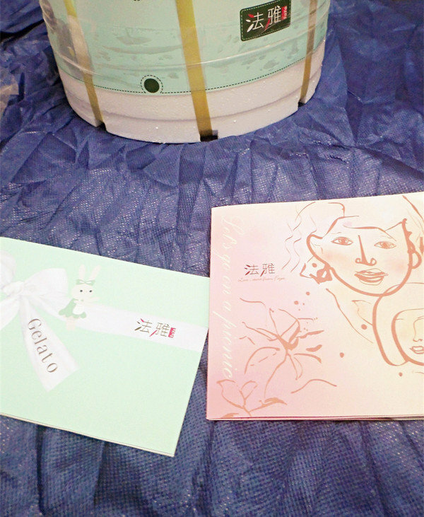 美食 ░ 母親節全台限定版， 法雅 鳳梨義式冰淇淋蛋糕， 用唇齒間味蕾滿足你的視覺