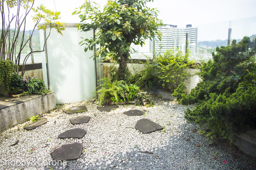 【住宿．新北】碧潭住宿／新加州景觀旅館～緊鄰碧潭水岸與捷運站，親子房附設玩具箱，親子度假好愜意