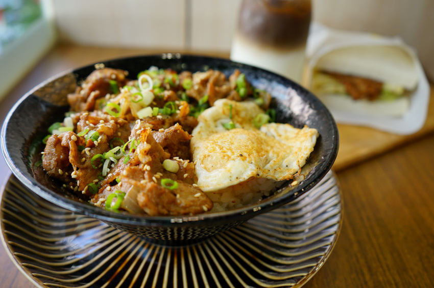 桃園｜醬饌燒肉蛋吐司 美味肉蛋吐司．限量午間燒肉丼推薦！桃園區可外送~ - 奇奇一起玩樂趣