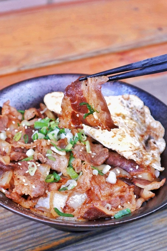 醬饌燒肉蛋吐司