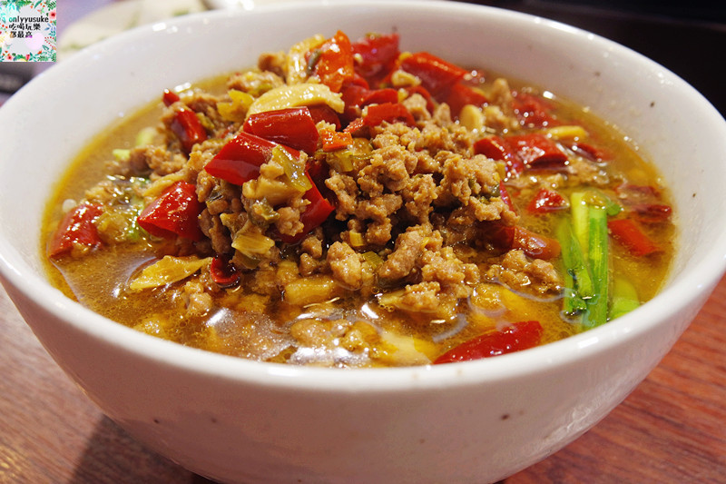 FoOd台北東區【半熟堂Hanjyukudo Taiwan】一次品嚐到兩家日本排隊名店合作選出的人氣料理,超美味半熟飯,台灣拉麵 - ONLYYUSUKE*吃喝玩樂都最高