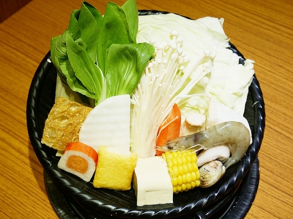 龍周職人鍋物:龍周職人鍋物-高雄左營高CP值火鍋 海鮮肉品都非常新鮮 套餐霸氣外露一定要試試