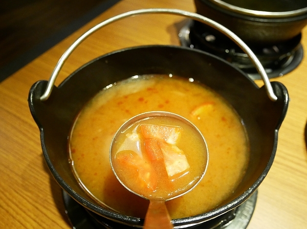 龍周職人鍋物:龍周職人鍋物-高雄左營高CP值火鍋 海鮮肉品都非常新鮮 套餐霸氣外露一定要試試