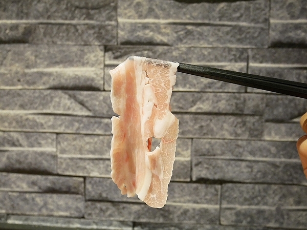 龍周職人鍋物:龍周職人鍋物-高雄左營高CP值火鍋 海鮮肉品都非常新鮮 套餐霸氣外露一定要試試