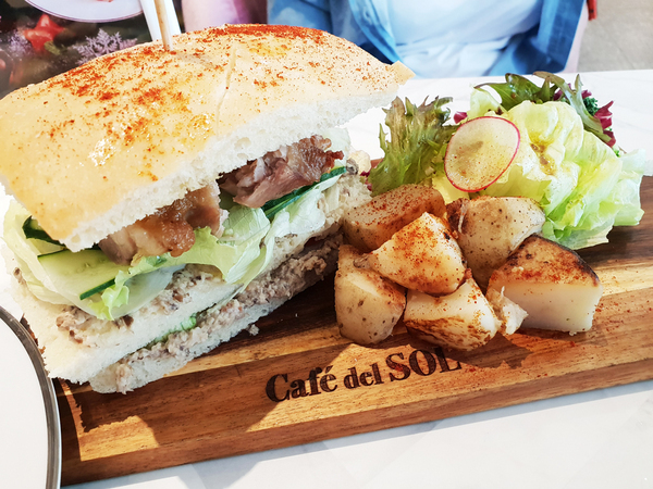 Cafe del SOL：♪漢神巨蛋。Café del SOL♬ 帶著空氣感的軟綿人氣鬆餅店