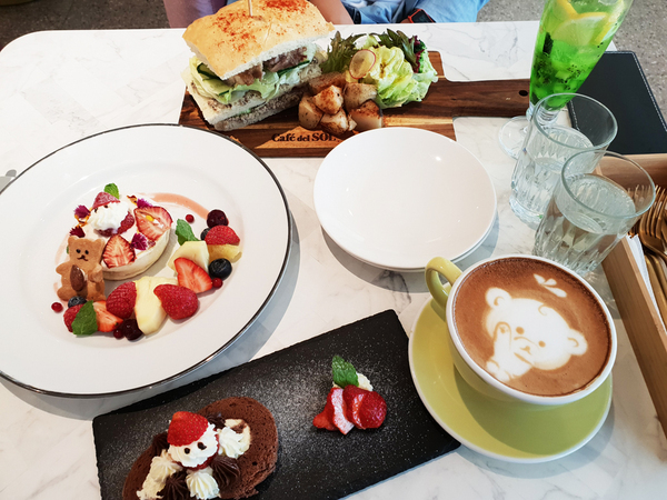 Cafe del SOL：♪漢神巨蛋。Café del SOL♬ 帶著空氣感的軟綿人氣鬆餅店