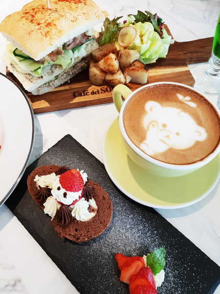 Cafe del SOL：♪漢神巨蛋。Café del SOL♬ 帶著空氣感的軟綿人氣鬆餅店