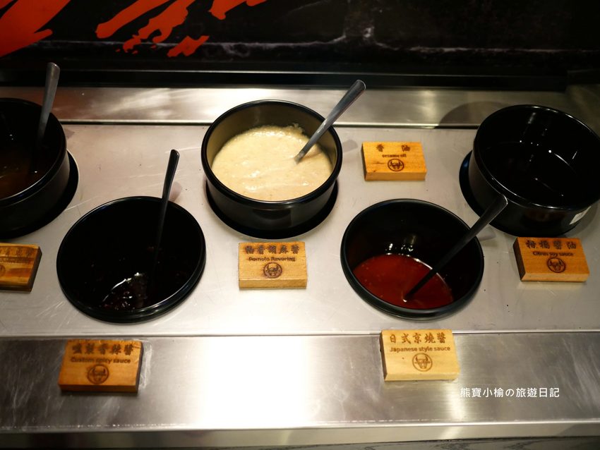 【台中大里美食】嗑肉石鍋大里店,平日不限時段來店指定套餐送小海鮮拼盤!台中火鍋推薦。 @熊寶小榆の旅遊日記