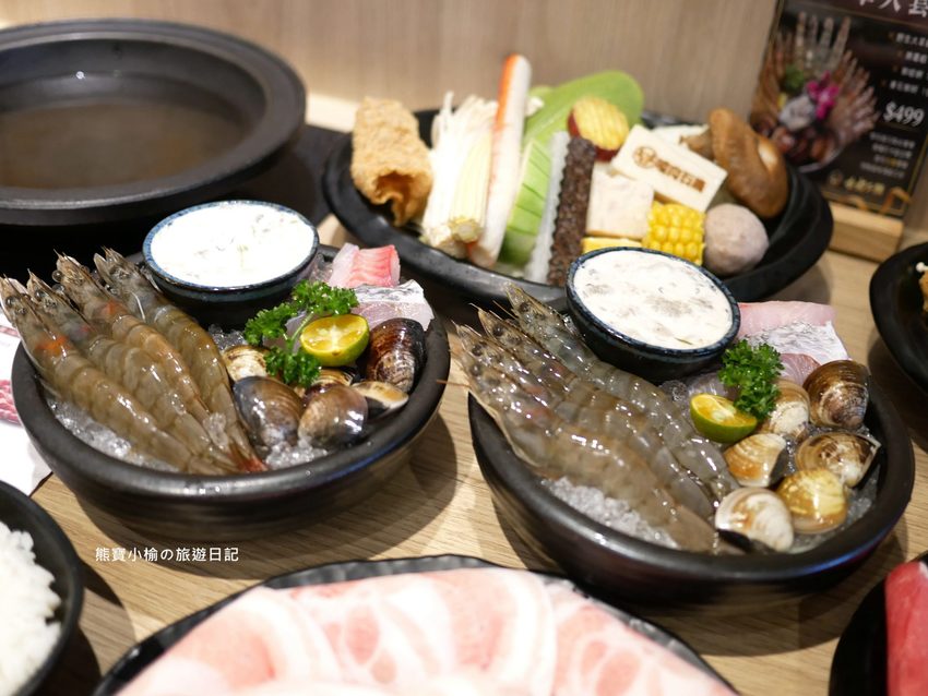 【台中大里美食】嗑肉石鍋大里店,平日不限時段來店指定套餐送小海鮮拼盤!台中火鍋推薦。 @熊寶小榆の旅遊日記