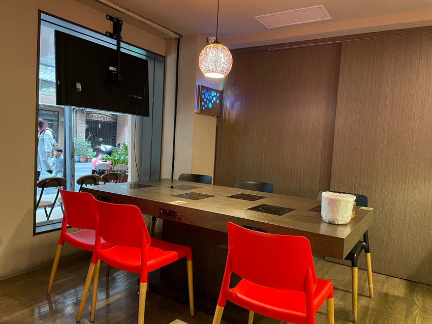 紅九九個人鴛鴦鍋