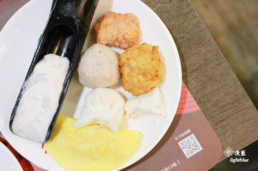 [ 市府站美食 ] 淺藍 × 紅九九個人鴛鴦鍋-市府店～一個人也能大吃鴛鴦鍋的冬日好選擇