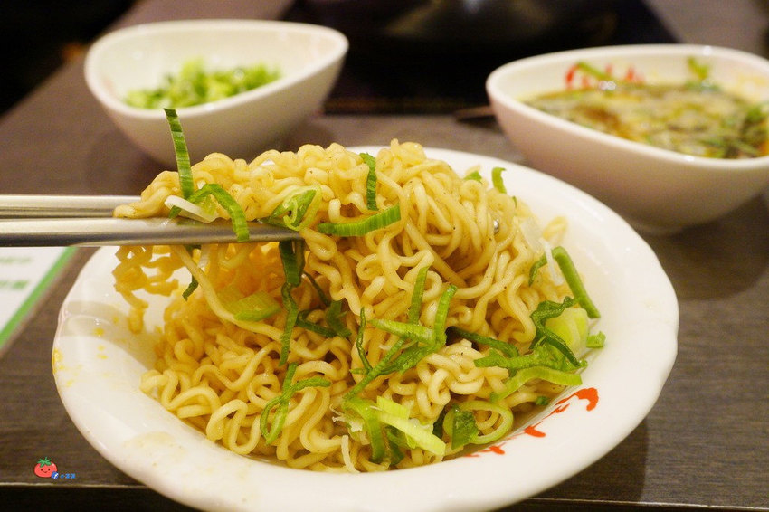 國父紀念館個人麻辣鍋推薦 紅九九