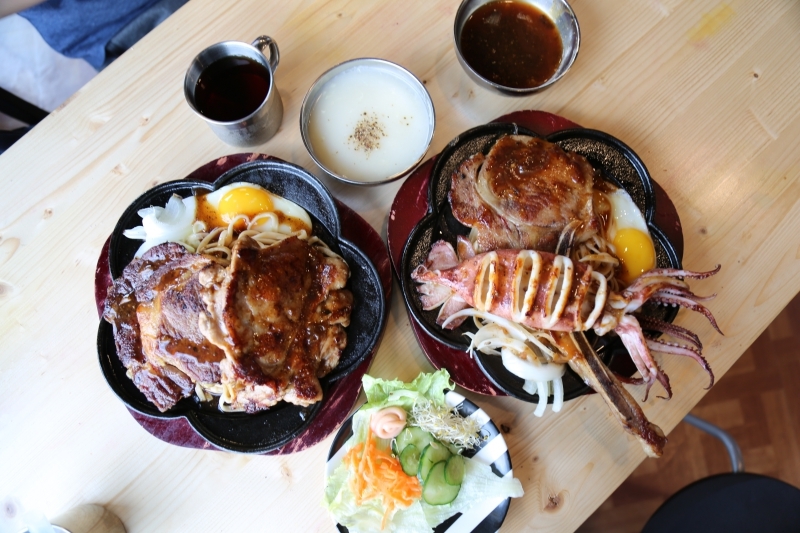 [台南美食]仁德平價牛排推薦 19號倉庫鐵板牛排（內有菜單）飲料濃湯沙拉麵包吃到飽