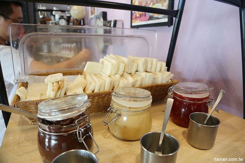 19號倉庫鐵板牛排仁德店~誰說平價吃到飽沒有好牛排?沙拉吧珍珠奶茶無限量供應加麵加飯不加價! - 台南好Food遊