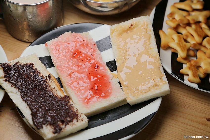 19號倉庫鐵板牛排仁德店~誰說平價吃到飽沒有好牛排?沙拉吧珍珠奶茶無限量供應加麵加飯不加價! - 台南好Food遊