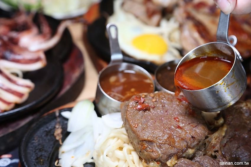 19號倉庫鐵板牛排仁德店~誰說平價吃到飽沒有好牛排?沙拉吧珍珠奶茶無限量供應加麵加飯不加價! - 台南好Food遊