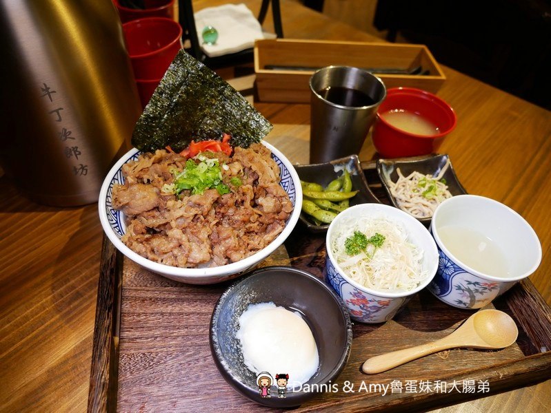 《新竹美食》牛丁次郎坊燒肉丼飯x深夜裡的和魂燒肉x新竹概念店。彰化名店食尚玩家力推新竹也吃得到！菜單必點分享︱  巨城附近餐廳（影片）