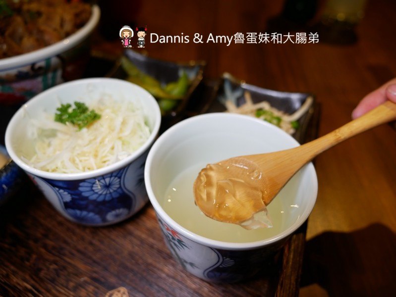 《新竹美食》牛丁次郎坊燒肉丼飯x深夜裡的和魂燒肉x新竹概念店。彰化名店食尚玩家力推新竹也吃得到！菜單必點分享︱  巨城附近餐廳（影片）