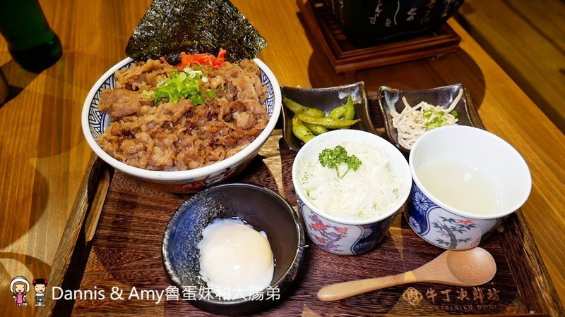 《新竹美食》牛丁次郎坊燒肉丼飯x深夜裡的和魂燒肉x新竹概念店。彰化名店食尚玩家力推新竹也吃得到！菜單必點分享︱  巨城附近餐廳（影片）
