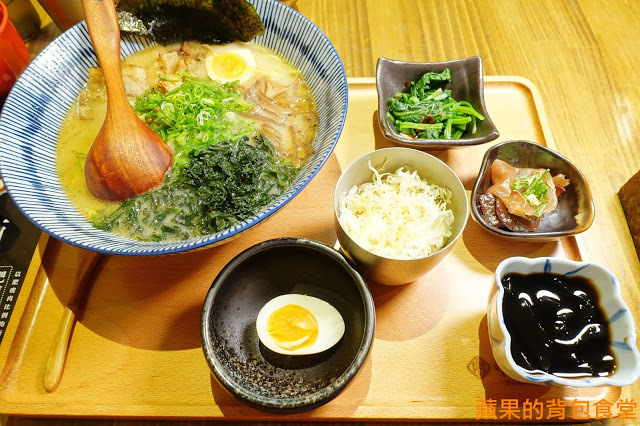 [食記] 新竹東區 - 牛丁次郎坊x深夜裡的和魂燒肉丼x新竹旗艦店 燒烤戰斧牛排及蔥鹽牛舌 極盛版丼魬肉量浮誇 起司炸雞 熔岩蛋糕 令人流連忘返