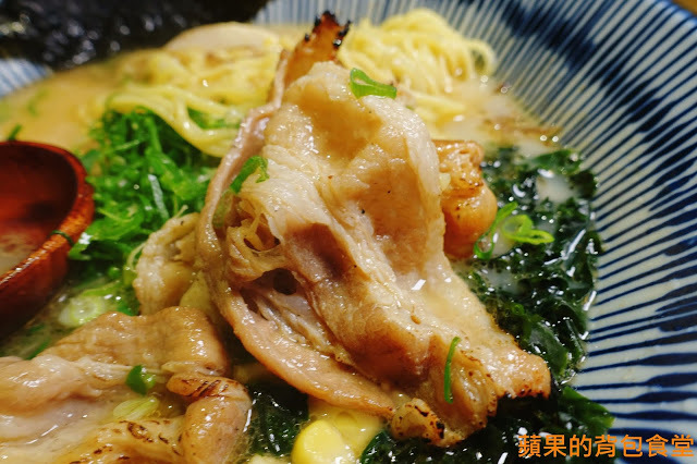 [食記] 新竹東區 - 牛丁次郎坊x深夜裡的和魂燒肉丼x新竹旗艦店 燒烤戰斧牛排及蔥鹽牛舌 極盛版丼魬肉量浮誇 起司炸雞 熔岩蛋糕 令人流連忘返