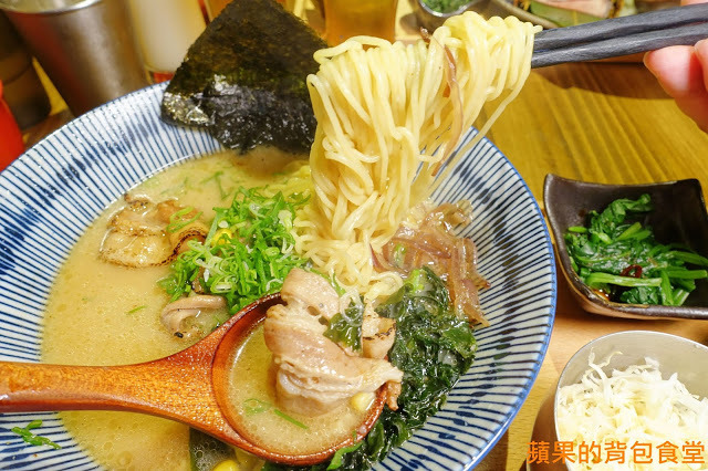 [食記] 新竹東區 - 牛丁次郎坊x深夜裡的和魂燒肉丼x新竹旗艦店 燒烤戰斧牛排及蔥鹽牛舌 極盛版丼魬肉量浮誇 起司炸雞 熔岩蛋糕 令人流連忘返