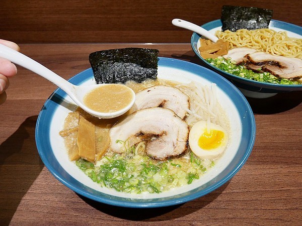 佐丨拉麵:佐一拉麵-台中西屯漢口路道地拉麵 經典醬油、味噌雙味擄獲老饕的胃 想吃拉麵不用跑日本