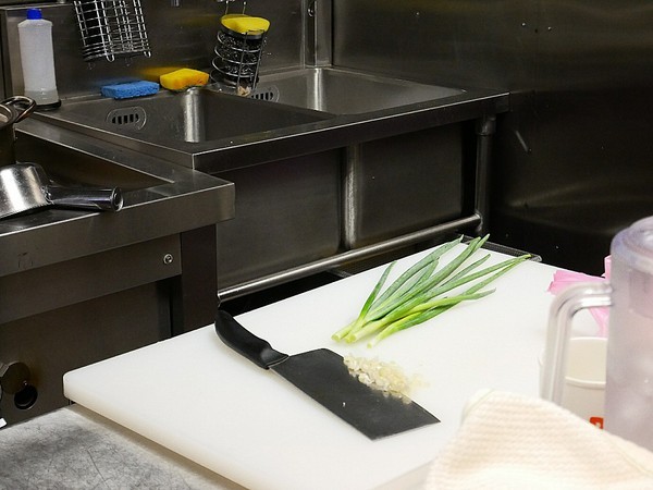 佐丨拉麵:佐一拉麵-台中西屯漢口路道地拉麵 經典醬油、味噌雙味擄獲老饕的胃 想吃拉麵不用跑日本