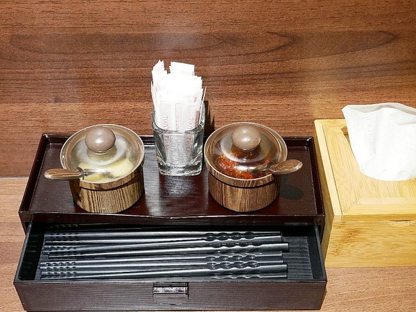 佐丨拉麵:佐一拉麵-台中西屯漢口路道地拉麵 經典醬油、味噌雙味擄獲老饕的胃 想吃拉麵不用跑日本