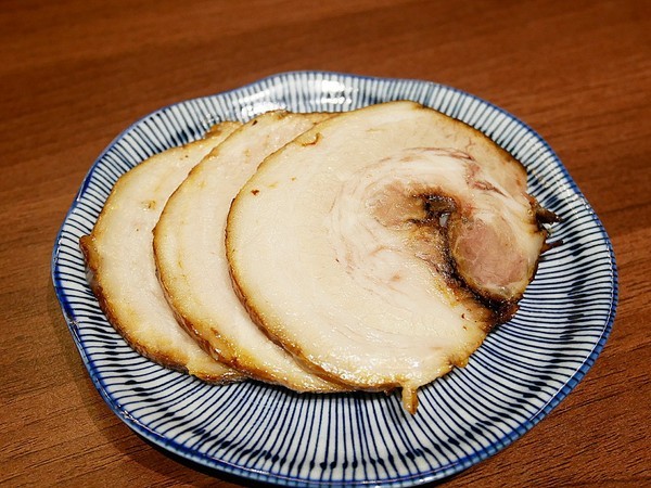 佐丨拉麵:佐一拉麵-台中西屯漢口路道地拉麵 經典醬油、味噌雙味擄獲老饕的胃 想吃拉麵不用跑日本