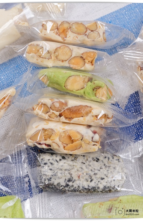 淡水老街必買伴手禮,愛牧手作工坊,招牌杏仁牛軋糖,手工牛軋餅,杏仁豬肉紙,超級涮嘴好吃!可網路宅配,淡水美食推薦,宅配牛軋糖禮盒推薦, - 大胃米粒 DAVID & MILLY