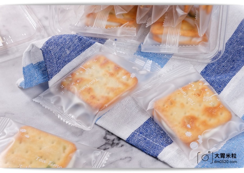 淡水老街必買伴手禮,愛牧手作工坊,招牌杏仁牛軋糖,手工牛軋餅,杏仁豬肉紙,超級涮嘴好吃!可網路宅配,淡水美食推薦,宅配牛軋糖禮盒推薦, - 大胃米粒 DAVID & MILLY