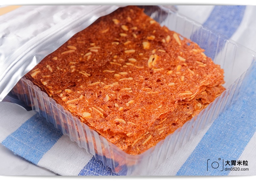 淡水老街必買伴手禮,愛牧手作工坊,招牌杏仁牛軋糖,手工牛軋餅,杏仁豬肉紙,超級涮嘴好吃!可網路宅配,淡水美食推薦,宅配牛軋糖禮盒推薦, - 大胃米粒 DAVID & MILLY