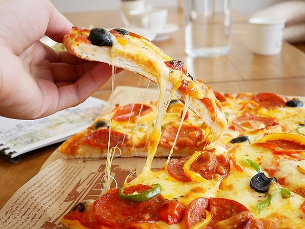 義娜堤餐廚Eternity Café:義娜堤餐廚Eternity Café-台中北區義式餐廳 中國醫巷弄美食 師承義大利人的道地料理 別緻空間設計 用餐後也有聊天小天地