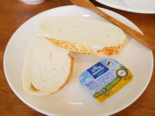 義娜堤餐廚Eternity Café:義娜堤餐廚Eternity Café-台中北區義式餐廳 中國醫巷弄美食 師承義大利人的道地料理 別緻空間設計 用餐後也有聊天小天地