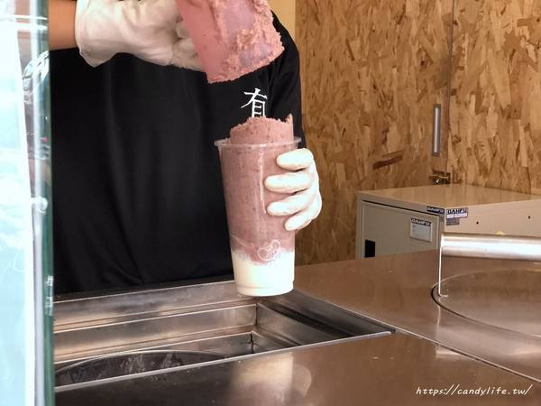 有珍綠豆沙牛乳:台中美食│有珍綠豆沙牛乳〃除了超人氣綠豆沙牛乳外,還有每日限量紅豆沙牛乳,想喝請趁早~