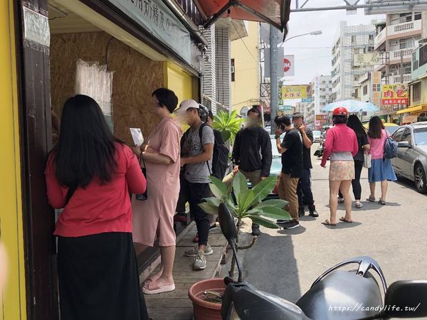 有珍綠豆沙牛乳:台中美食│有珍綠豆沙牛乳〃除了超人氣綠豆沙牛乳外,還有每日限量紅豆沙牛乳,想喝請趁早~