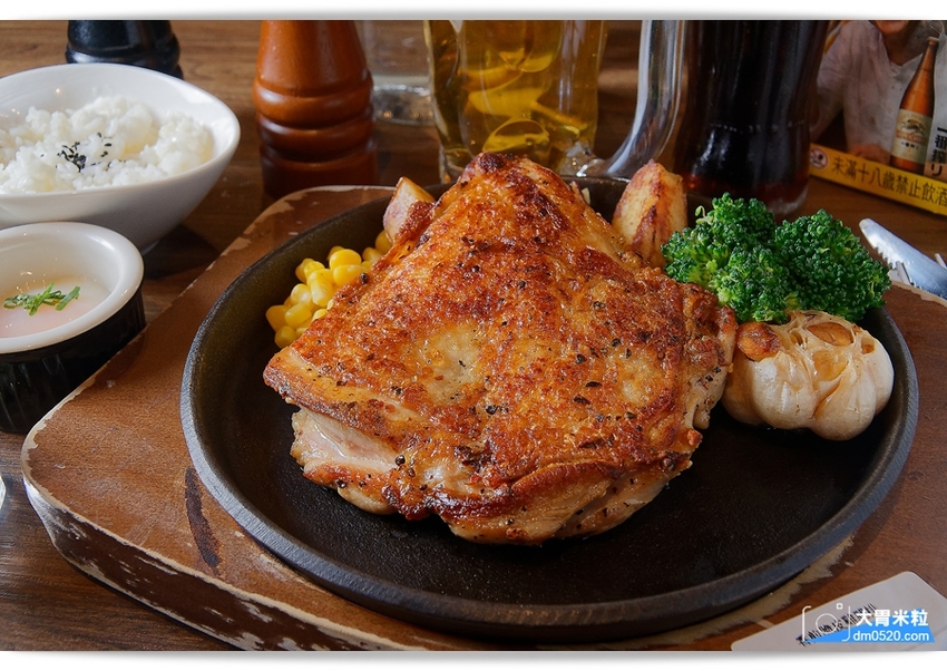 現點現切以克計價濕式熟成牛排！Totsuzen Steak,突然牛排,超值平價,想吃高級牛排不必太正式,立食x自助回收餐盤結帳再享9折,台北大安區牛排推薦,台北大安區美食推薦, - 大胃米粒 DAVI