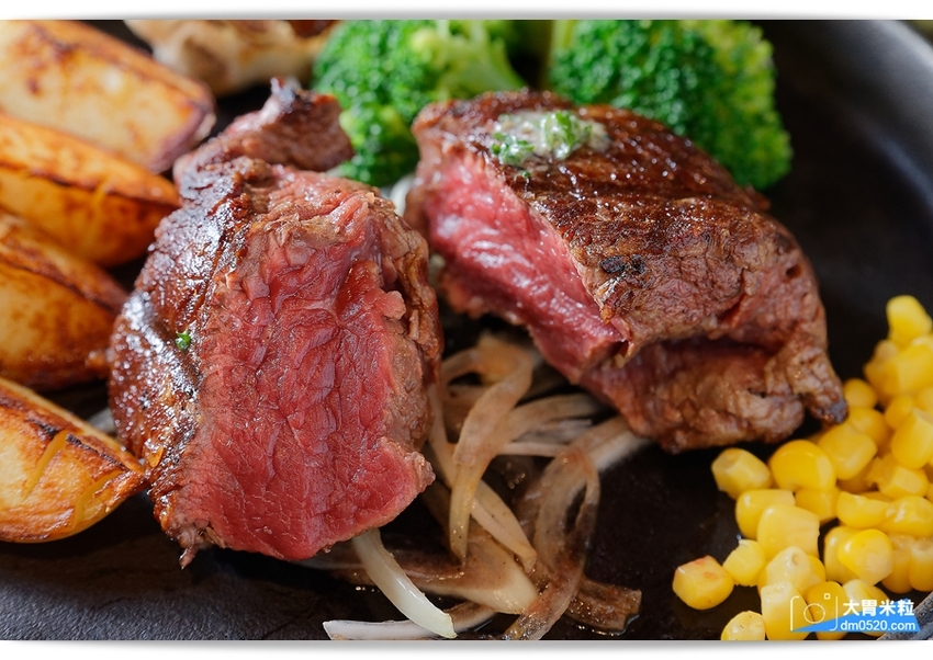 現點現切以克計價濕式熟成牛排！Totsuzen Steak,突然牛排,超值平價,想吃高級牛排不必太正式,立食x自助回收餐盤結帳再享9折,台北大安區牛排推薦,台北大安區美食推薦, - 大胃米粒 DAVI