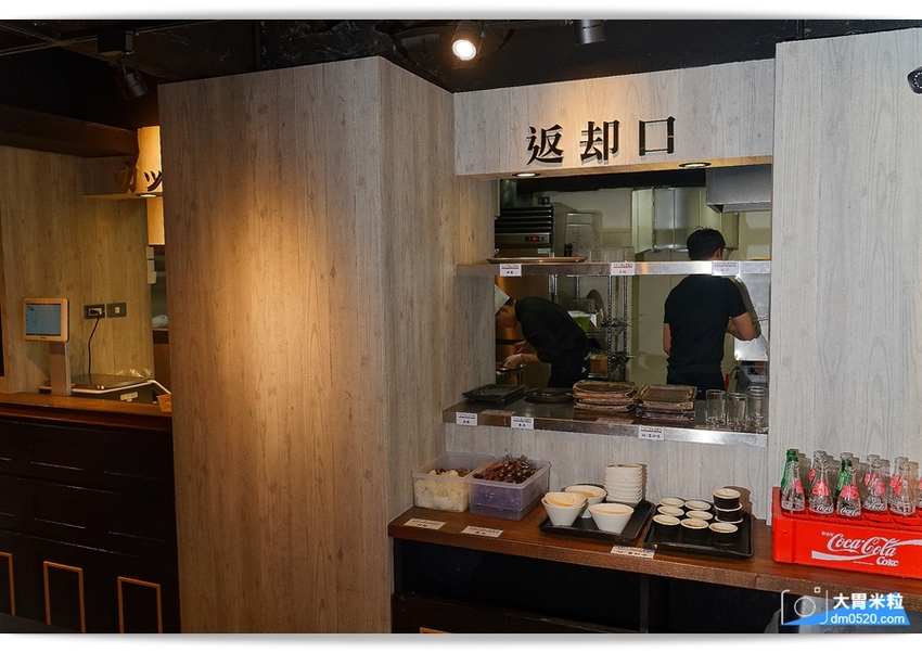 現點現切以克計價濕式熟成牛排！Totsuzen Steak,突然牛排,超值平價,想吃高級牛排不必太正式,立食x自助回收餐盤結帳再享9折,台北大安區牛排推薦,台北大安區美食推薦, - 大胃米粒 DAVI