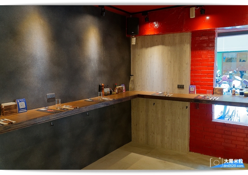 現點現切以克計價濕式熟成牛排！Totsuzen Steak,突然牛排,超值平價,想吃高級牛排不必太正式,立食x自助回收餐盤結帳再享9折,台北大安區牛排推薦,台北大安區美食推薦, - 大胃米粒 DAVI