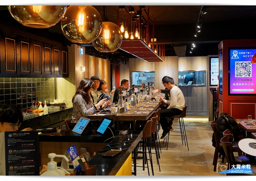 現點現切以克計價濕式熟成牛排！Totsuzen Steak,突然牛排,超值平價,想吃高級牛排不必太正式,立食x自助回收餐盤結帳再享9折,台北大安區牛排推薦,台北大安區美食推薦, - 大胃米粒 DAVI