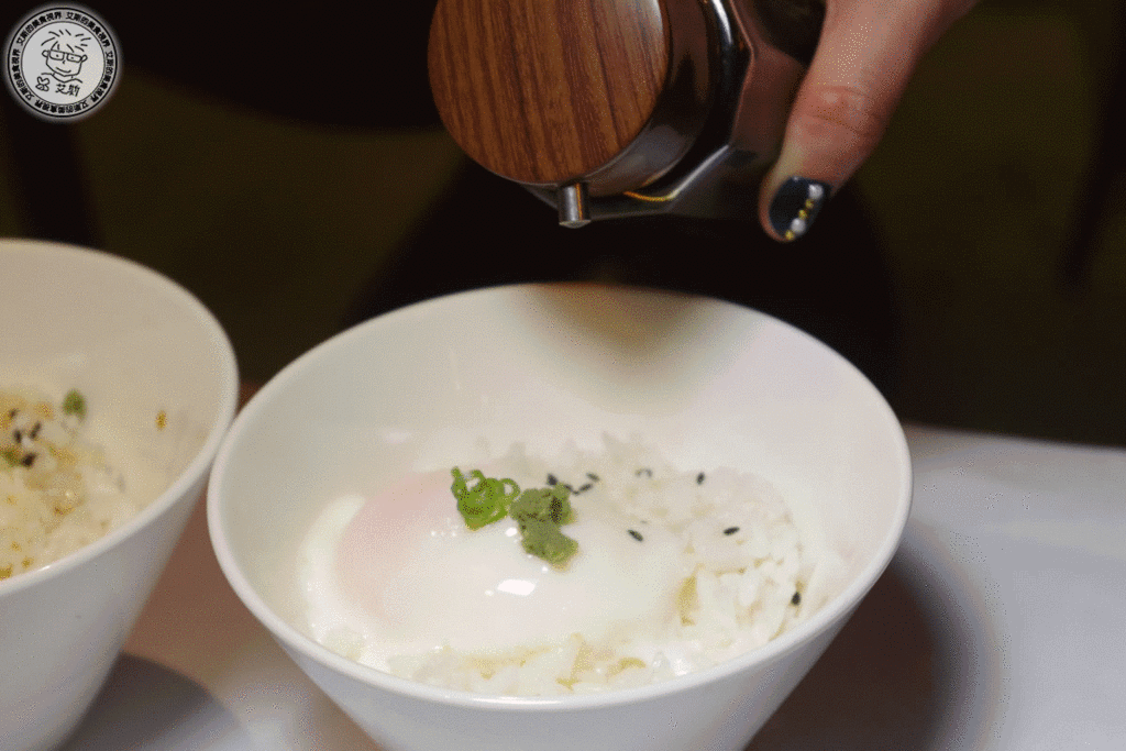 3附餐3-溫泉蛋加飯0.gif