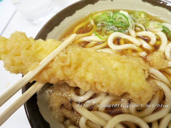 キヨスク王子そば店：飛鳥山下，JR 王子站 / キヨスク王子そば店 / 老人家好手藝，站著嚐鮮好有趣!!