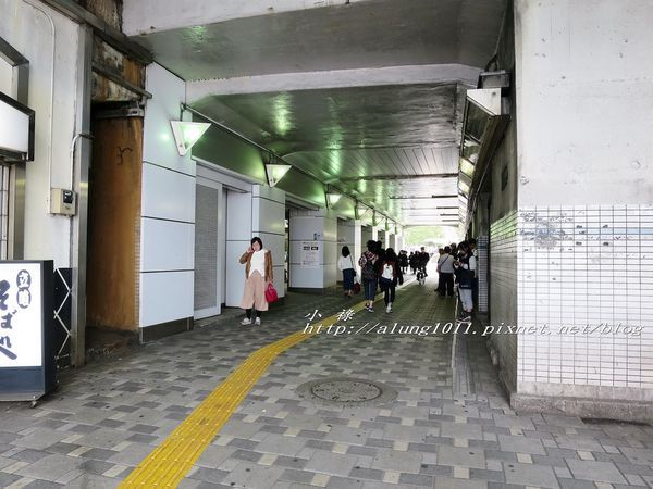 キヨスク王子そば店：飛鳥山下，JR 王子站 / キヨスク王子そば店 / 老人家好手藝，站著嚐鮮好有趣!!