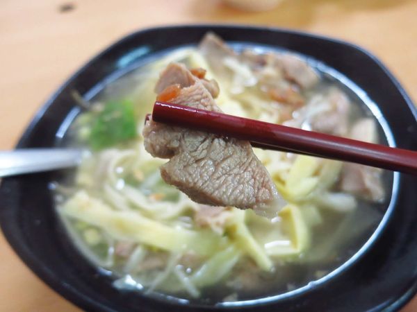 【林口美食】骨仔肉，醬香滷味-軟嫩好入口的骨仔肉