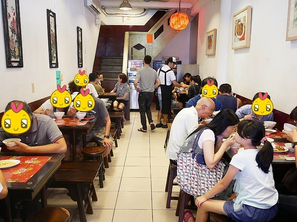 富鼎旺豬腳餐廳(中正店):富鼎旺豬腳(中正店)-台中中區知名豬腳店 用餐時間人潮絡繹不絕 想吃記得提早來排隊
