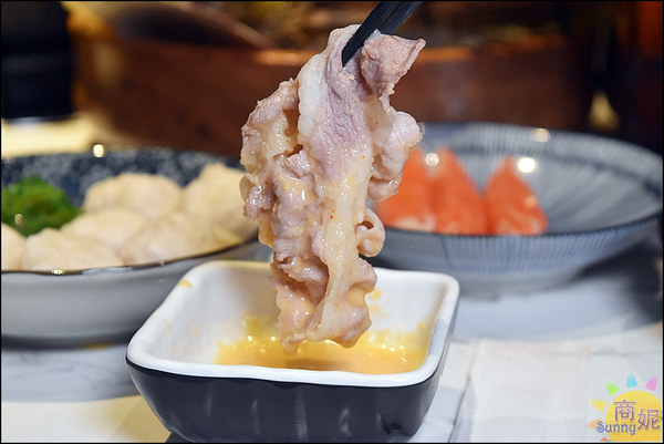 源鍋精緻鍋物：公益路高CP值台式鍋物。源鍋。 紮實澎湃鮮度爆表價位不貴隨便選都好吃