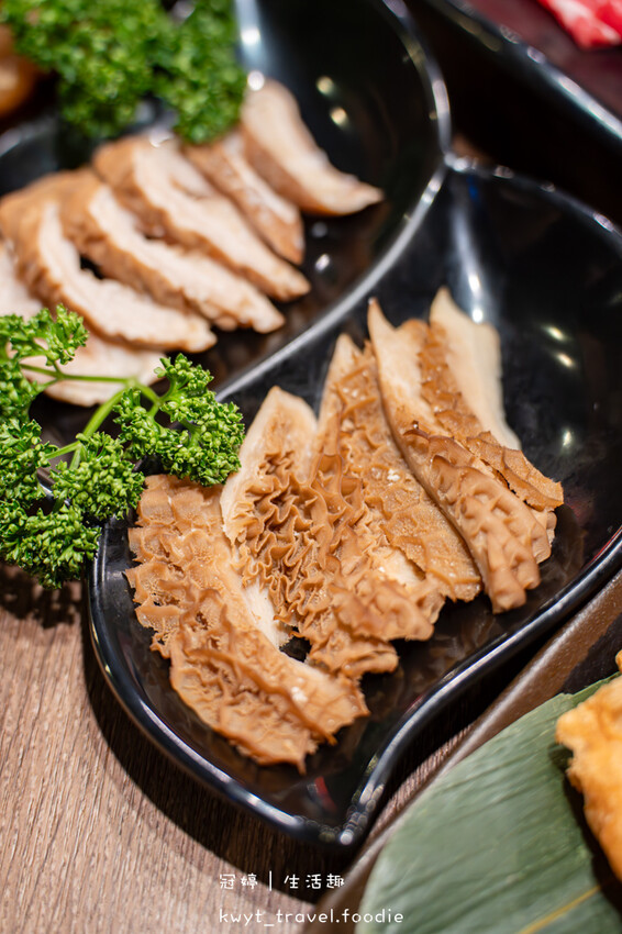 台北萬華區火鍋餐廳_問鼎皇上吉祥麻辣養生鍋西門店,西門町不限時麻辣鍋,免費宮廷服變裝、免費按摩椅、哈根達斯無限吃,萬華區火鍋推薦_2025菜單 – 冠婷生活趣