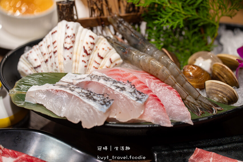 台北萬華區火鍋餐廳_問鼎皇上吉祥麻辣養生鍋西門店,西門町不限時麻辣鍋,免費宮廷服變裝、免費按摩椅、哈根達斯無限吃,萬華區火鍋推薦_2025菜單 – 冠婷生活趣